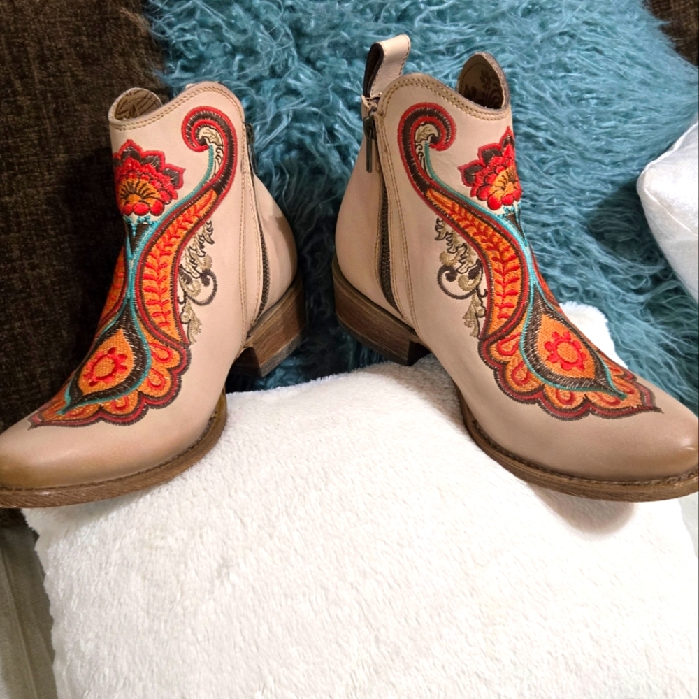 Corral Beige Ankle Boots with Orange and Turquoise Embroidery